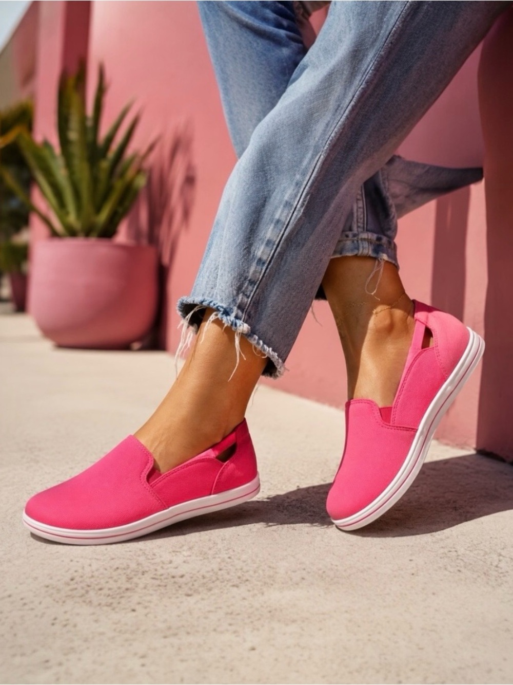 Clarks Cloudsteppers Women’s Breeze Slip-on in Bright Coral - Picture 10 of 10